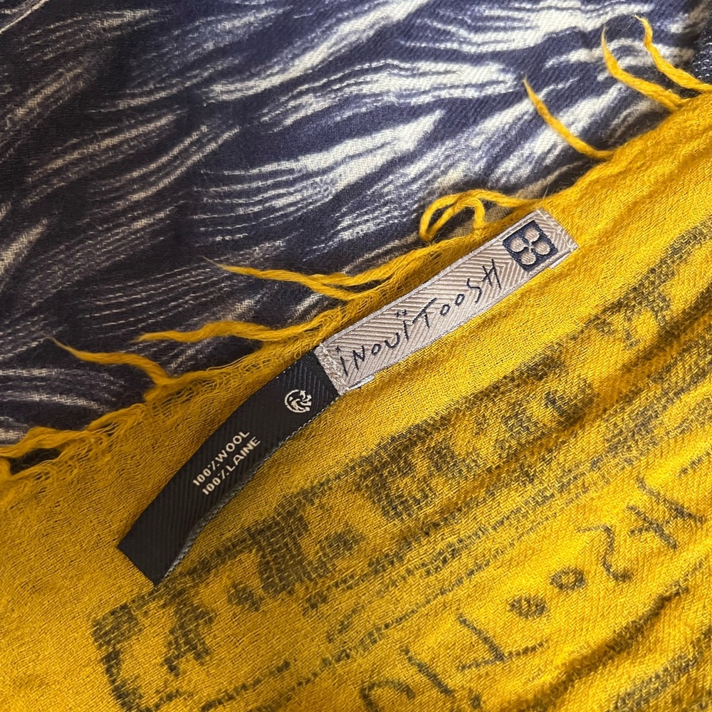 100% Wool Inouïtoosh “Walter” Wool Scarf – Navy & Mustard Buffalo Design - Picture 7 of 8